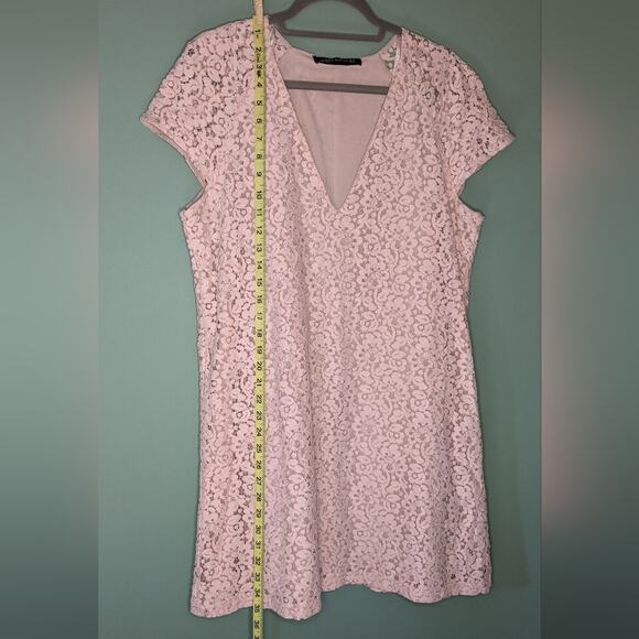 Zara Women Blush Pink Lace Overlay Cap Sleeve Dress size 14 - Picture 3 of 8